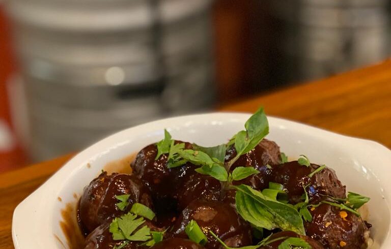 Almôndegas ao Molho Barbecue